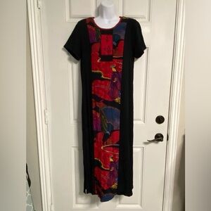 D5- AIMEE D. Black Floral Hawaiian T-Shirt Dress